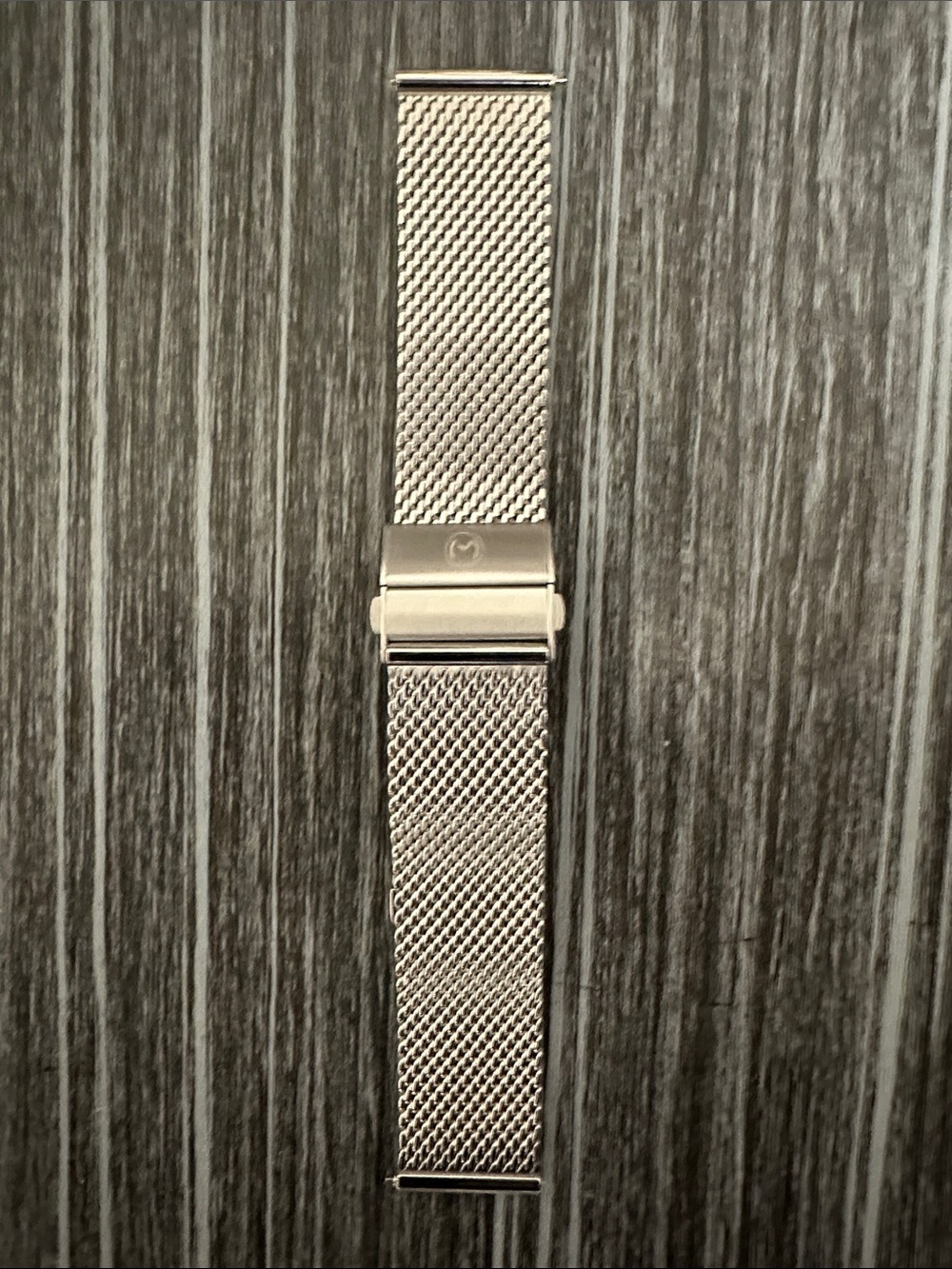 Momentum Milanese Mesh 316L Stainless Steel Bracelet (20mm)